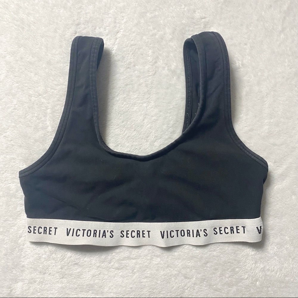 Victoria’s Secret black casual sports bra with elastic band size medium